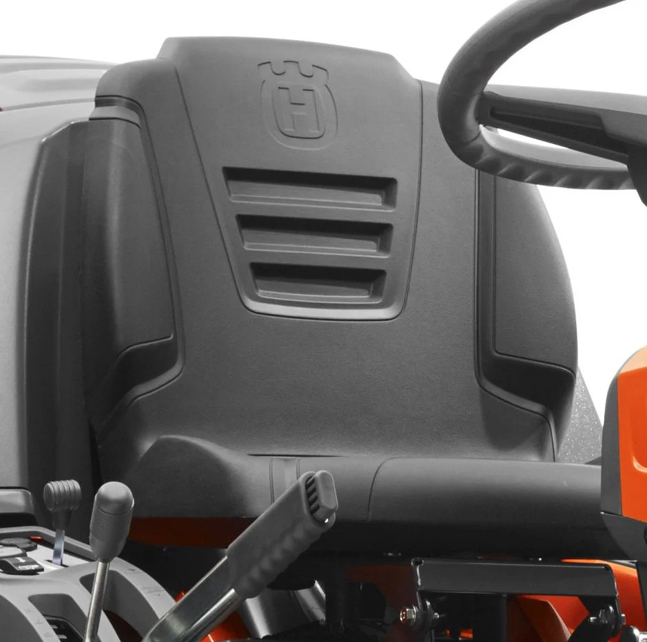 Husqvarna_RC_318T_Detail_24311_5db154c8-9235-4b6f-bb46-47a9b25ef9ba_1080x.webp