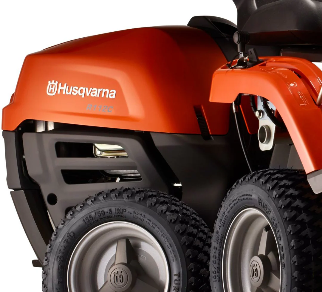 Husqvarna_R_112C_Detail_15822_a18ee265-4628-44c7-a59b-e100daefd77b_1080x.webp