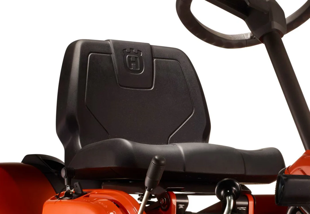 Husqvarna_R_112C_Detail_24019_b5878ae5-6b38-4a7e-9451-51b46655c882_1080x.webp