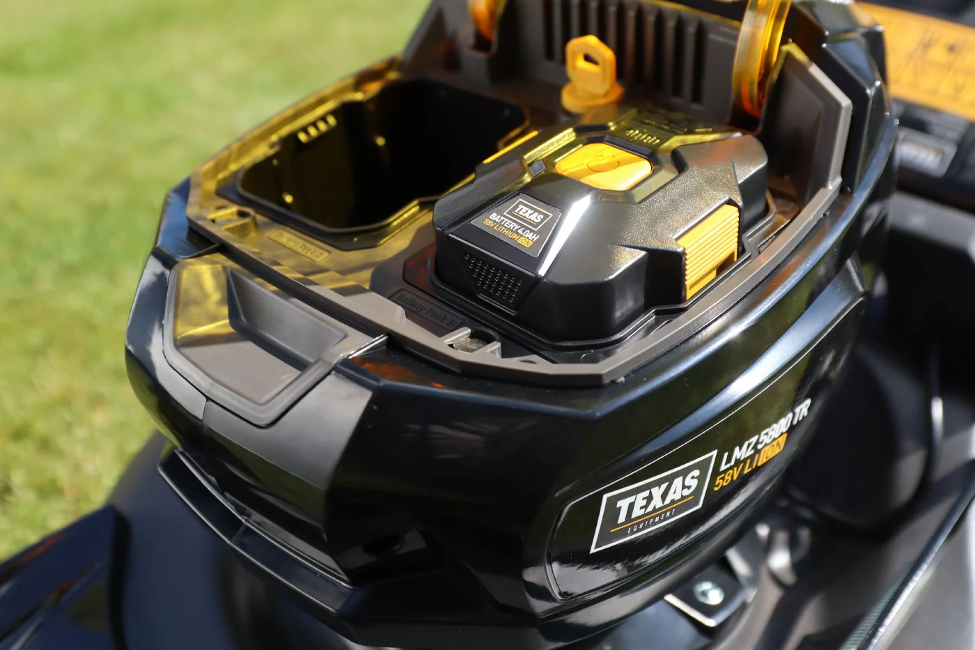 Texas-Akku-Rasenmaeher-LMZ5800TR-inkl.-Akku-und-Ladegeraet6.webp
