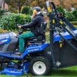 Iseki Diesel-Rasentraktor mit Aufnahme, Hochentleerung SXG 324 mit SCMB48 und SBC650